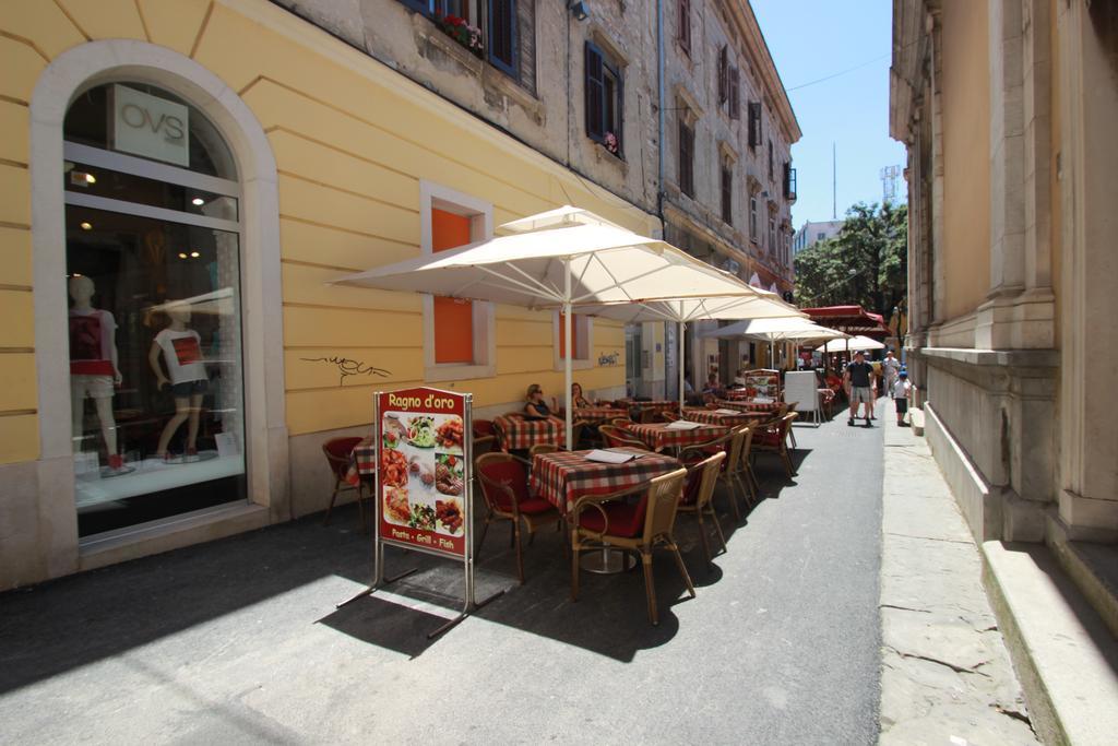 Top Center Rooms & Studio Pula Exterior foto
