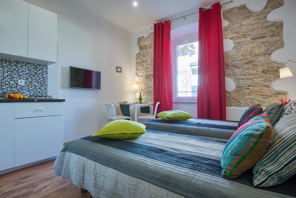 Top Center Rooms & Studio Pula Exterior foto
